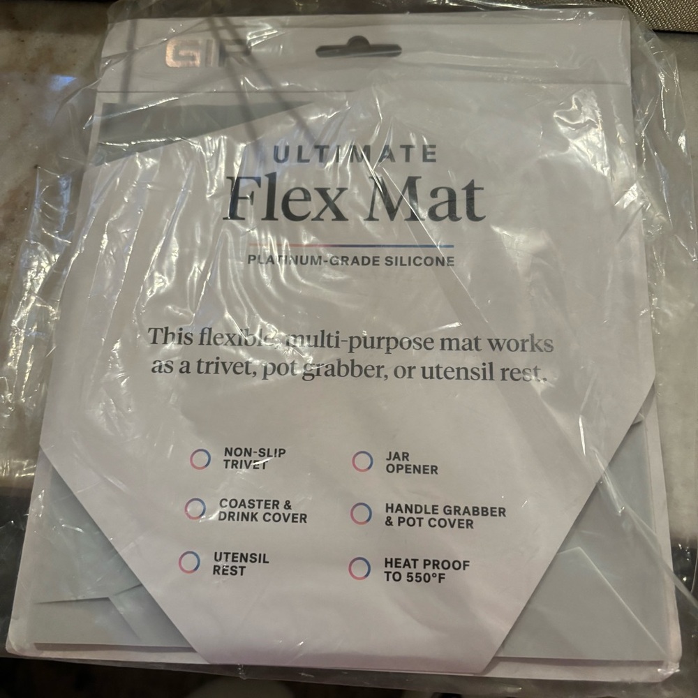 GIR Ultimate Flex Mat Silicone Trivet Jar Opener Multipurpose Tool in Gray - Picture 2 of 4